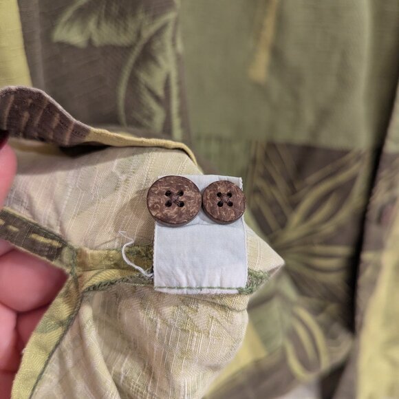 TOMMY BAHAMA 100% Silk Bird of Paradise Shirt L Button Down Short-Sleeve Green - Picture 8 of 11